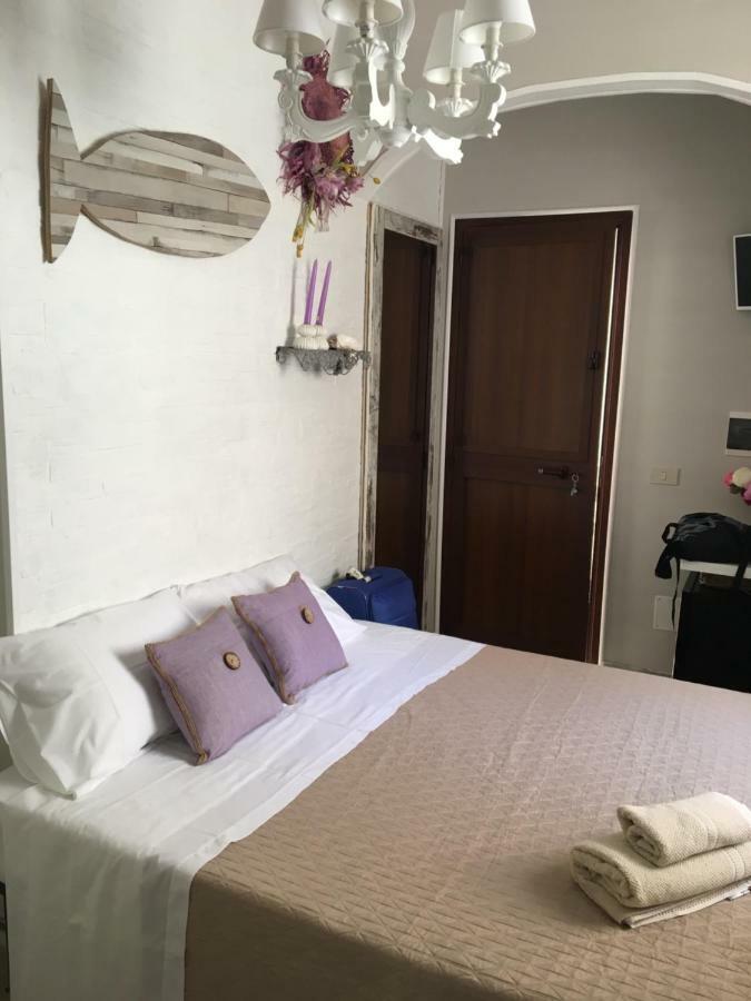 Camera Matrimoniale La Lampuga Hotel Marettimo Exterior photo